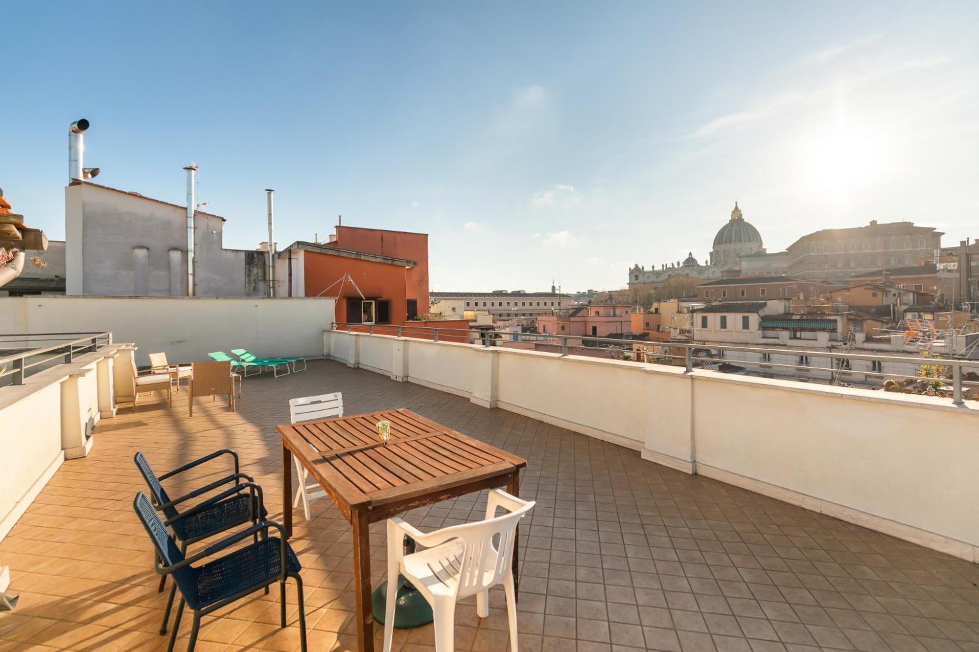 Penthouse In Exclusive Borgo Pio District Apartment Roma Exterior foto